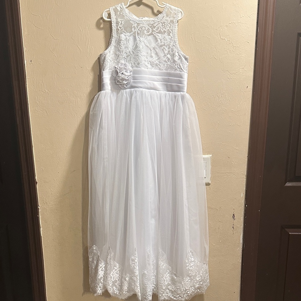 Elegant White Lace Kids Dress